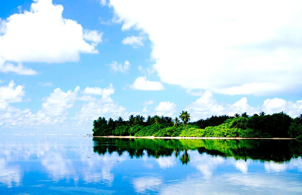 Equa Reef Maldives Otel Addu City Dış mekan fotoğraf