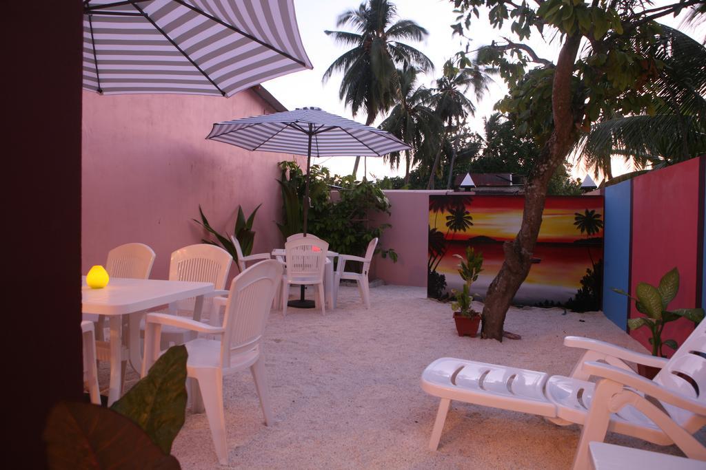 Equa Reef Maldives Otel Addu City Dış mekan fotoğraf