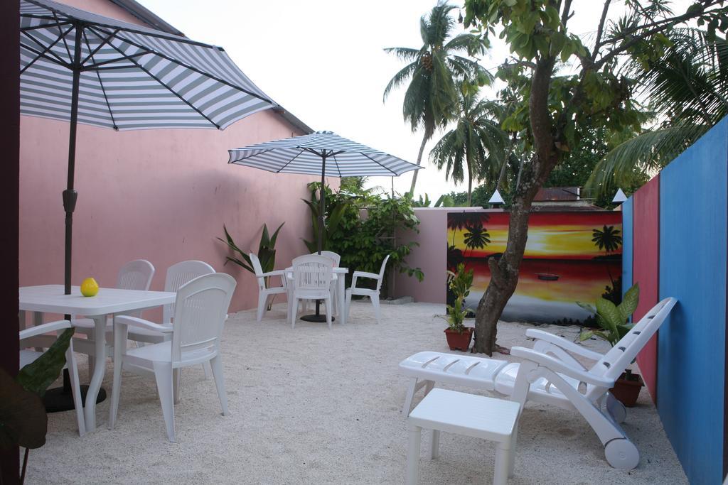 Equa Reef Maldives Otel Addu City Dış mekan fotoğraf