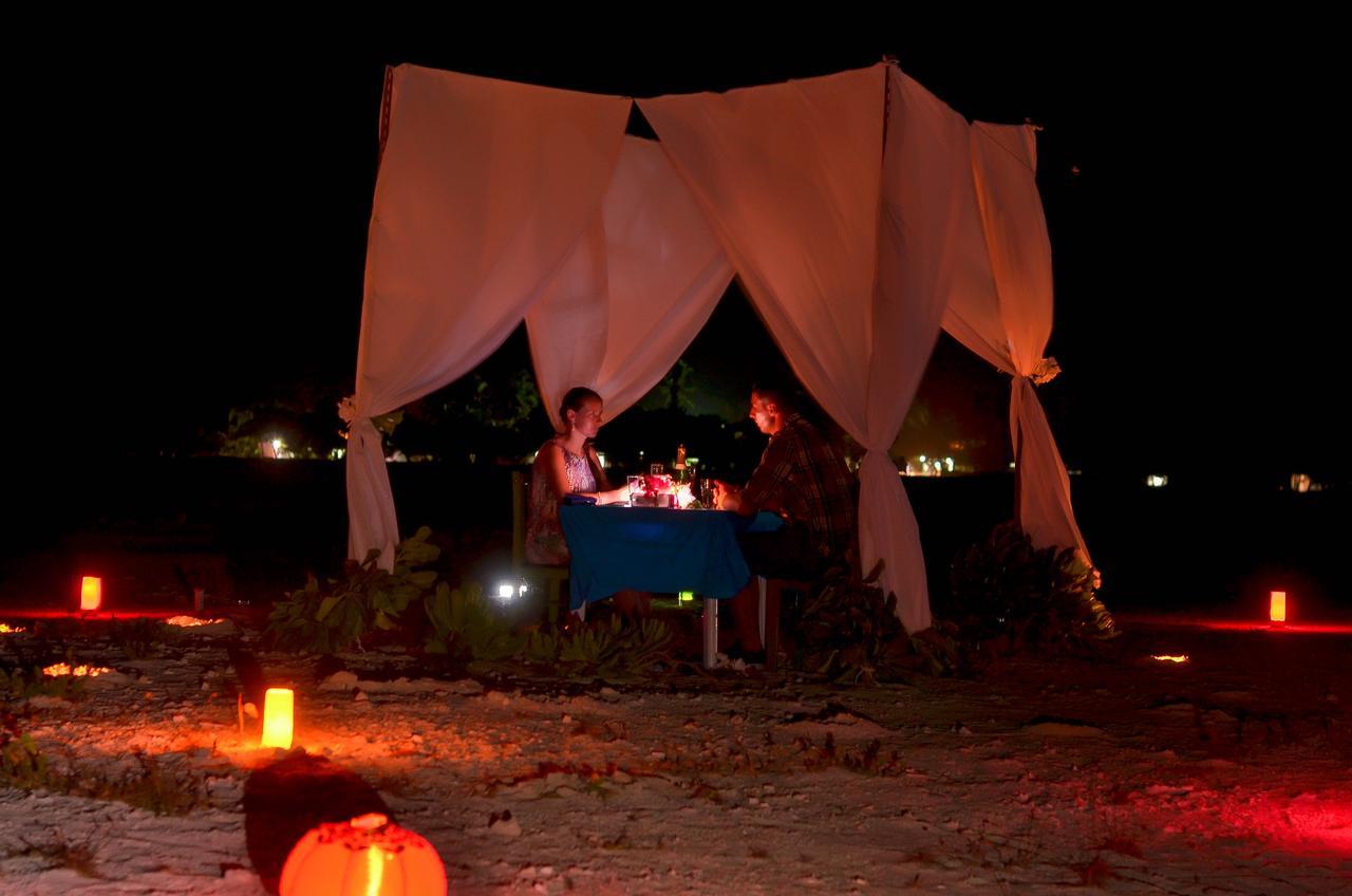 Equa Reef Maldives Otel Addu City Dış mekan fotoğraf