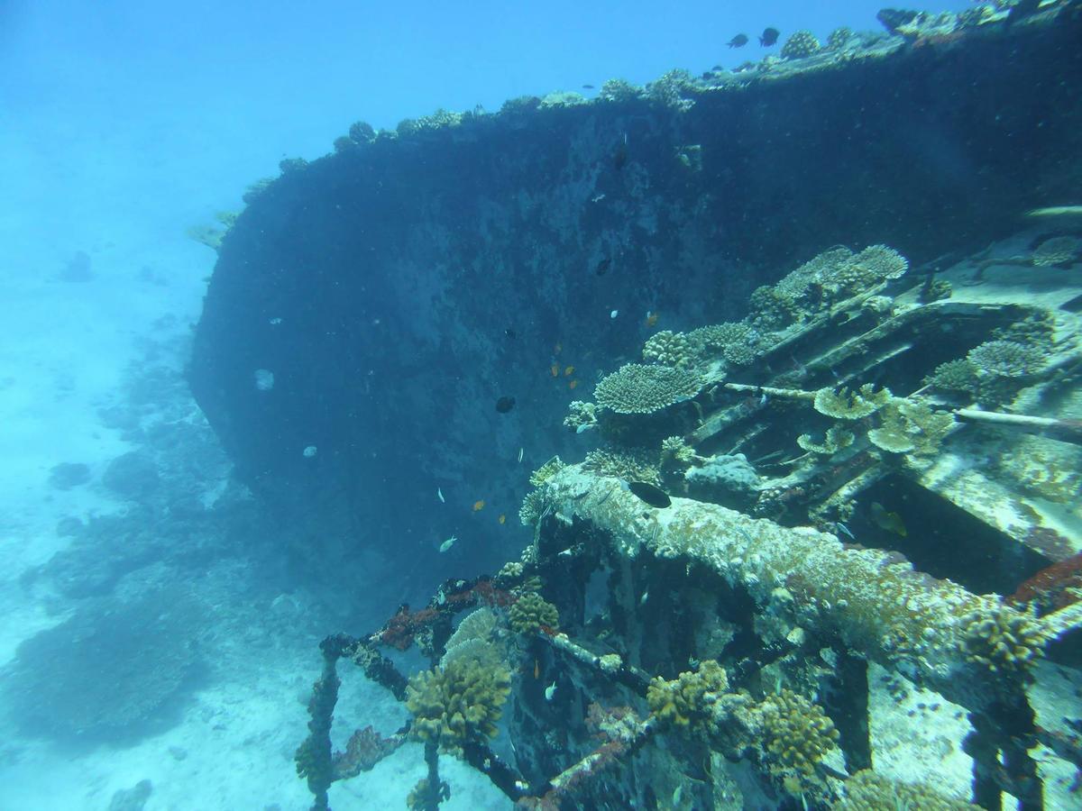 Equa Reef Maldives Otel Addu City Dış mekan fotoğraf