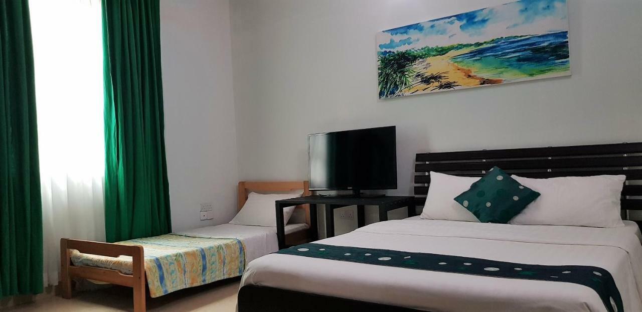 Equa Reef Maldives Otel Addu City Dış mekan fotoğraf